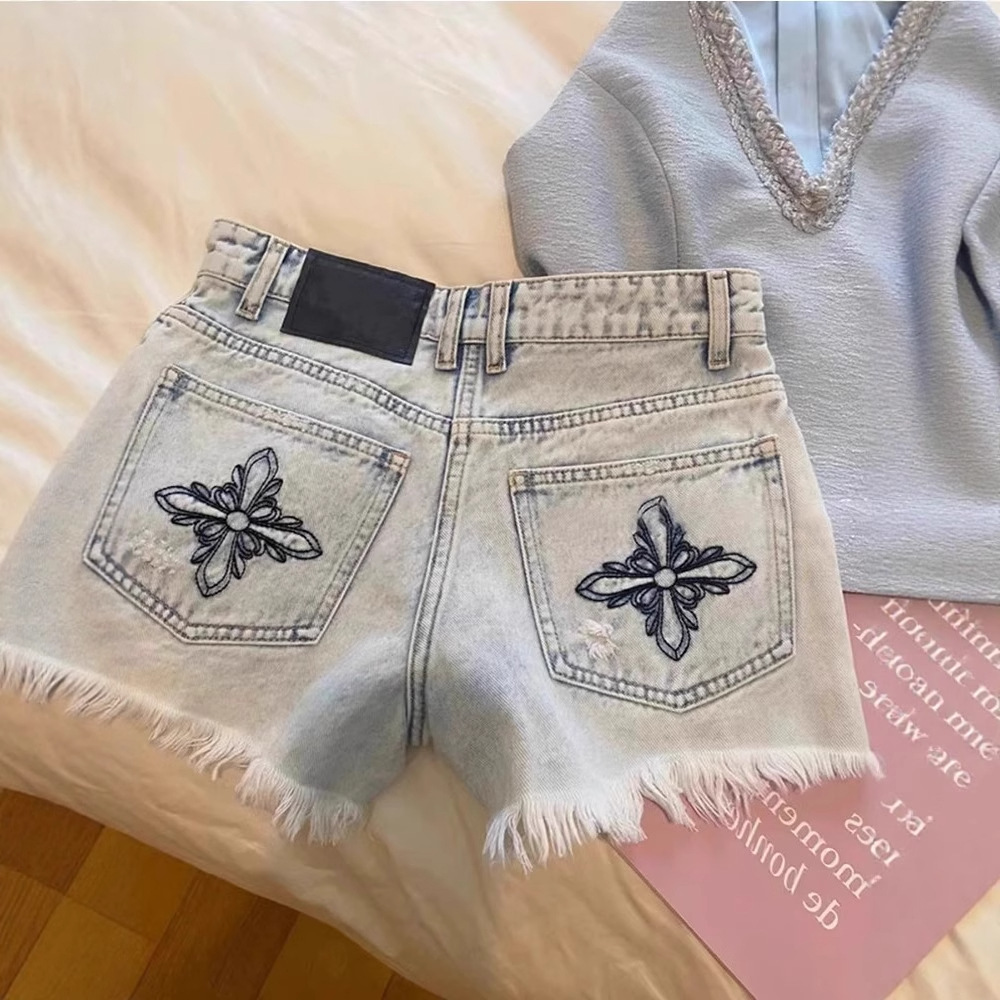 Celana Pendek Denim Wanita Mod - Shorts Denim Frayed ulasan dan harga